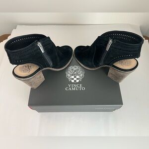 🌟 Vince Camuto black suede Zip block High Heel peep toe Sandal boots Size 10 M